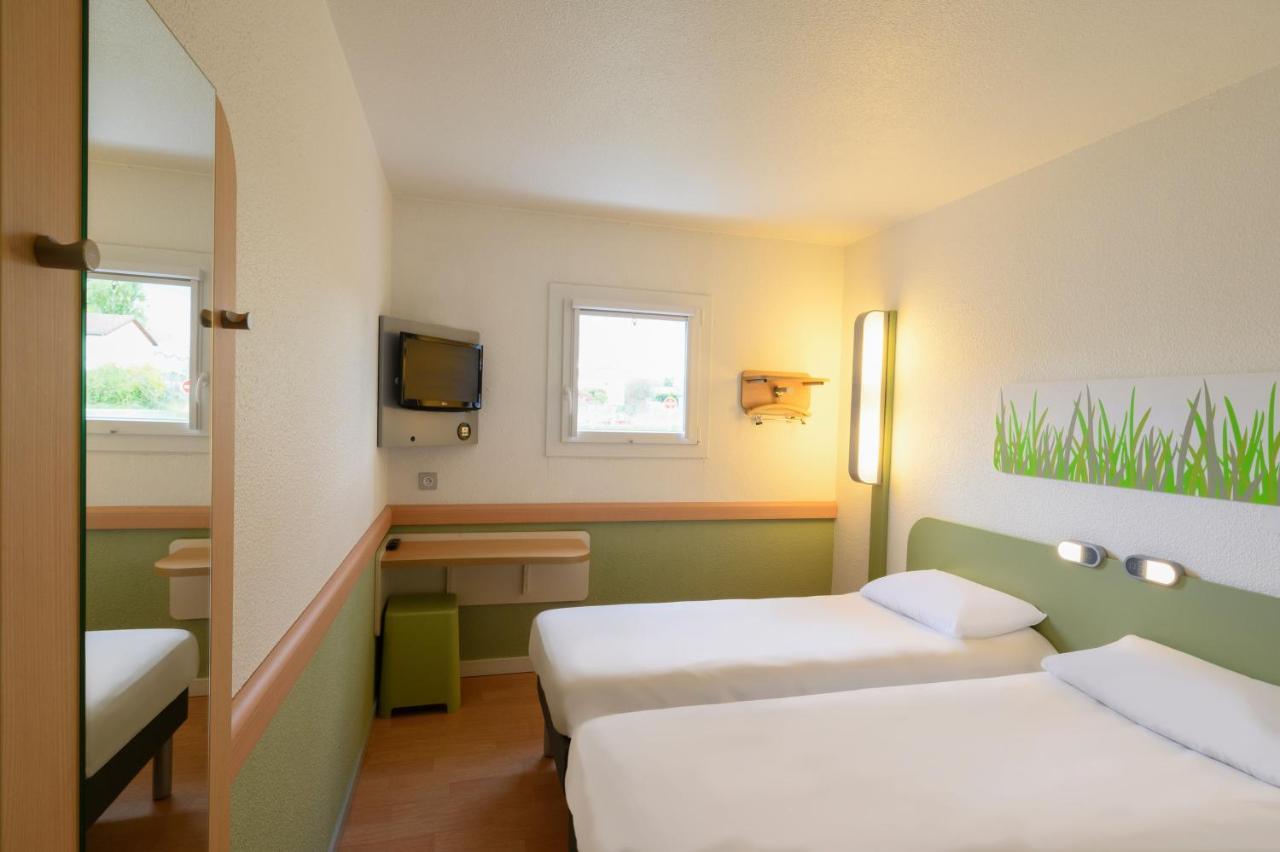 ibis budget Saint-Étienne stade Buitenkant foto