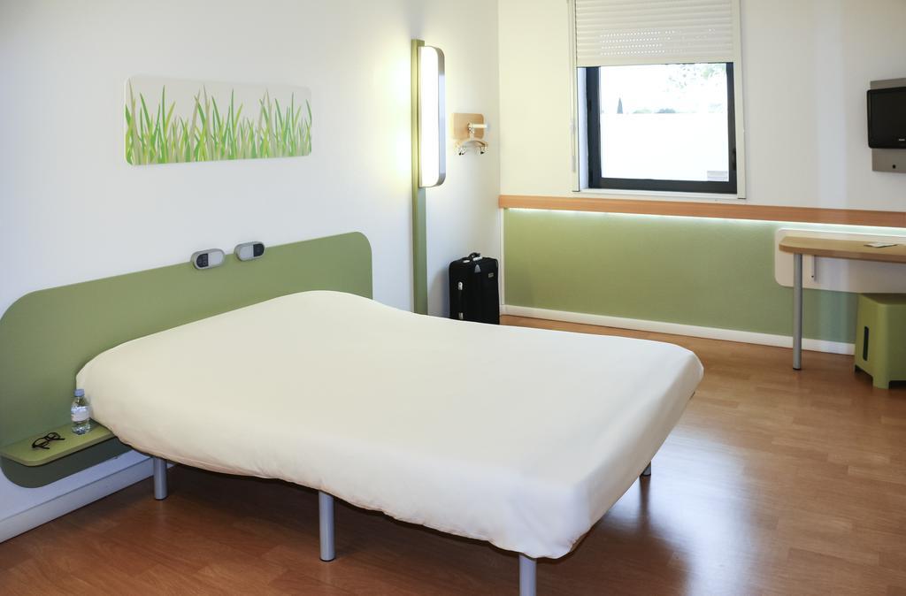 ibis budget Saint-Étienne stade Kamer foto