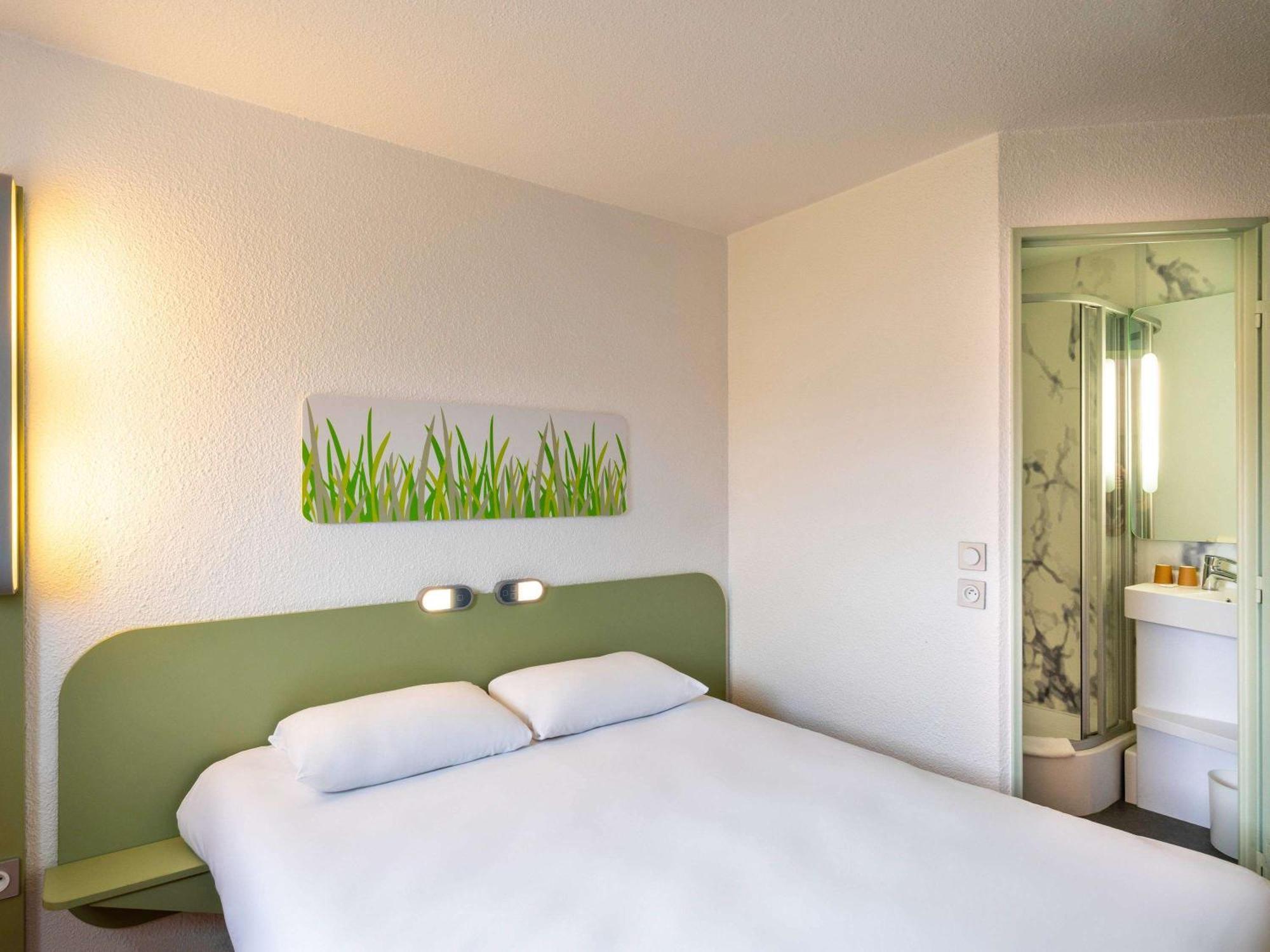 ibis budget Saint-Étienne stade Buitenkant foto