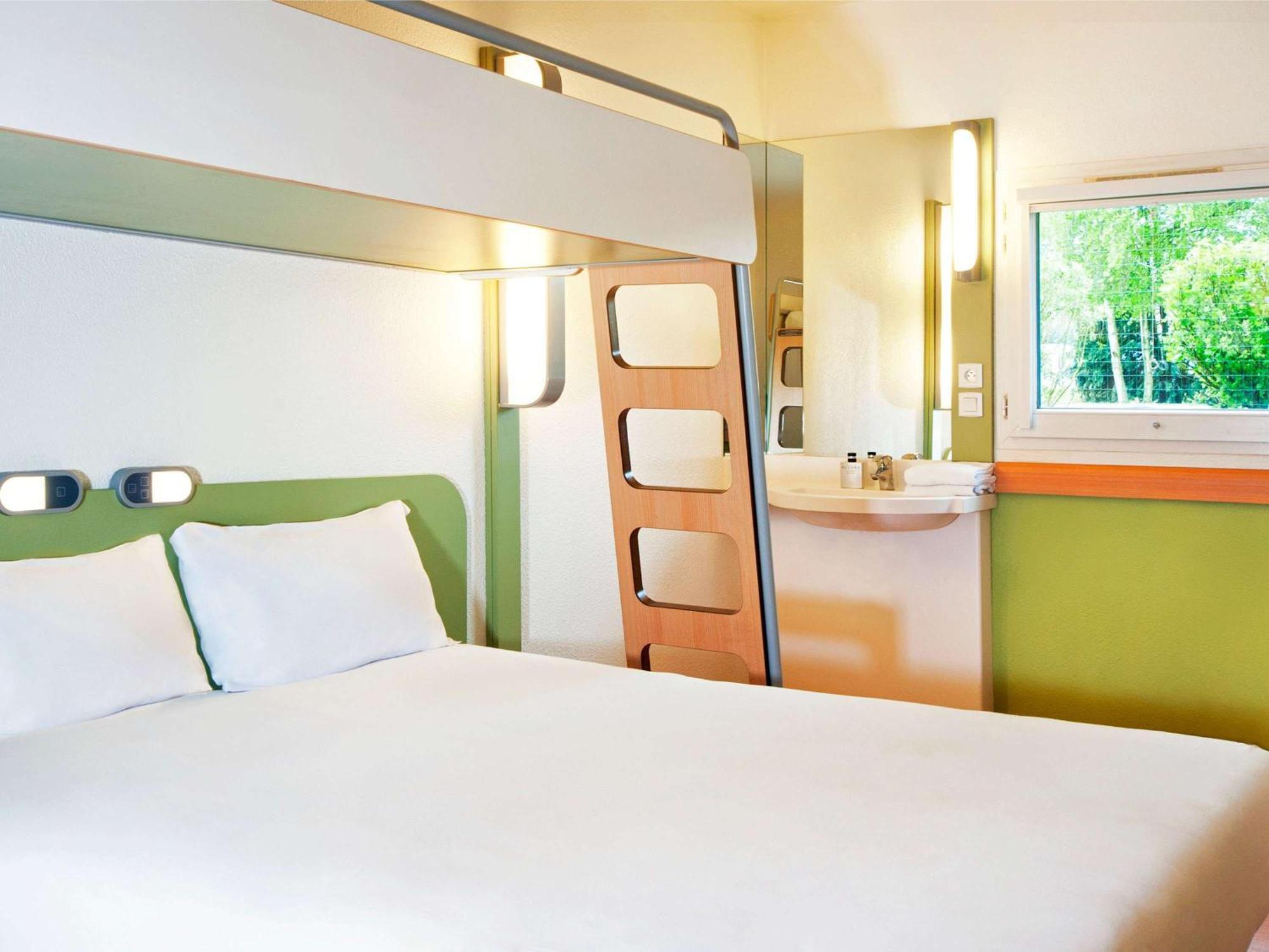 ibis budget Saint-Étienne stade Buitenkant foto