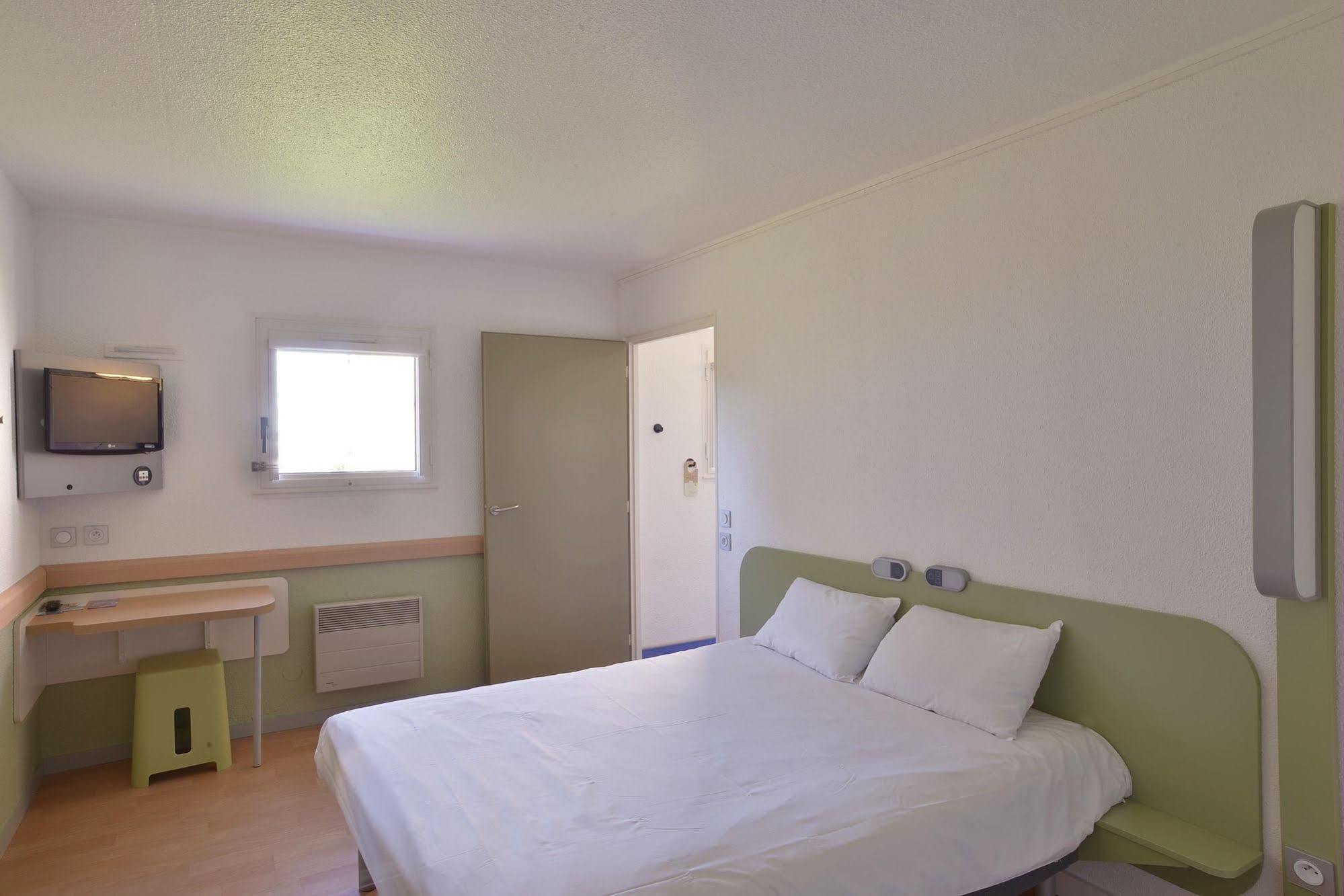 ibis budget Saint-Étienne stade Buitenkant foto