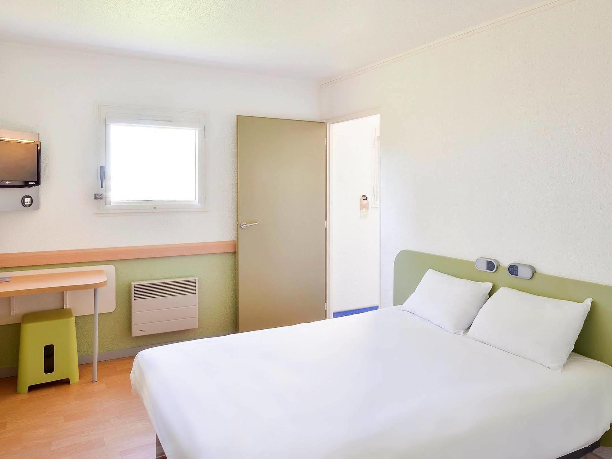 ibis budget Saint-Étienne stade Buitenkant foto